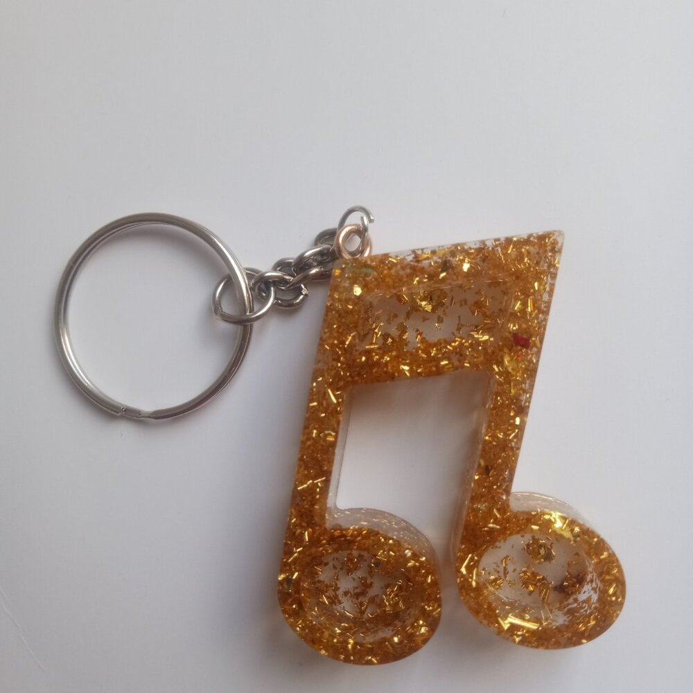 Gold keychain music note